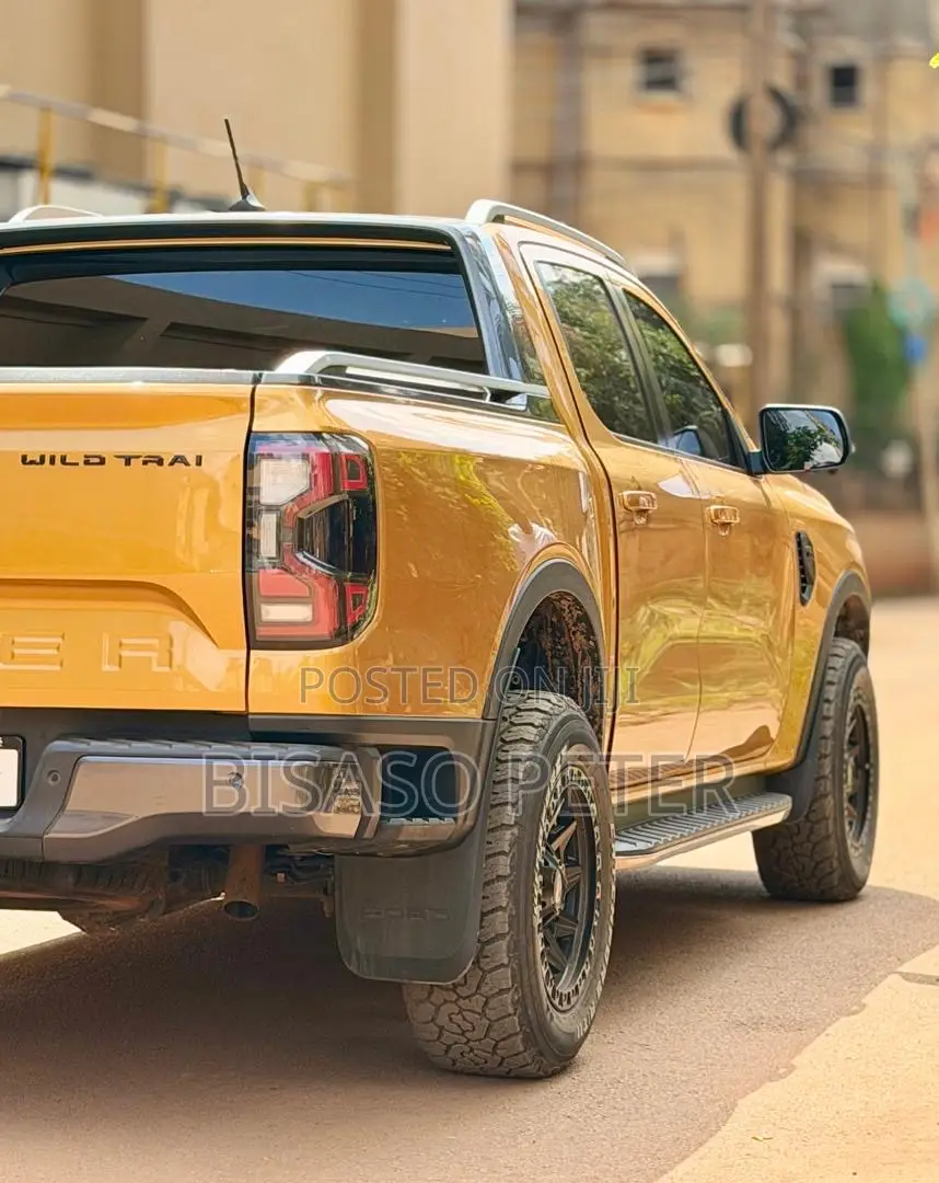 Ford Ranger Wildtrak 2023 Gold
