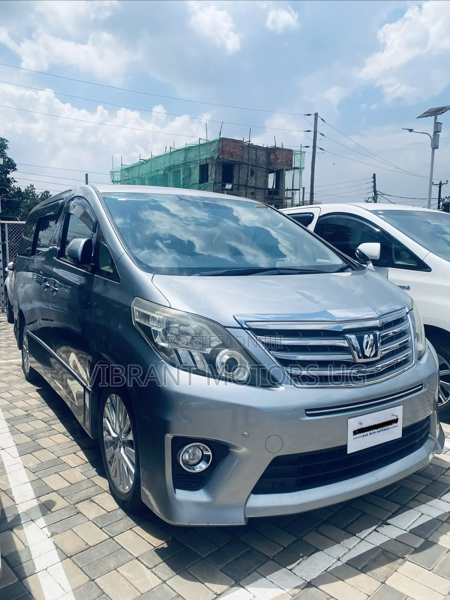 Toyota Alphard 2012 Silver