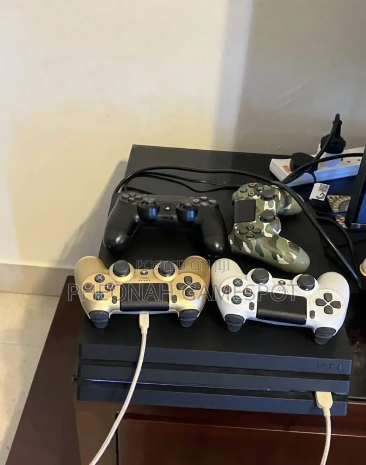 Playstation 4, 2 Pads, 12 Strong Games Loaded for Instant Gaming Fun.