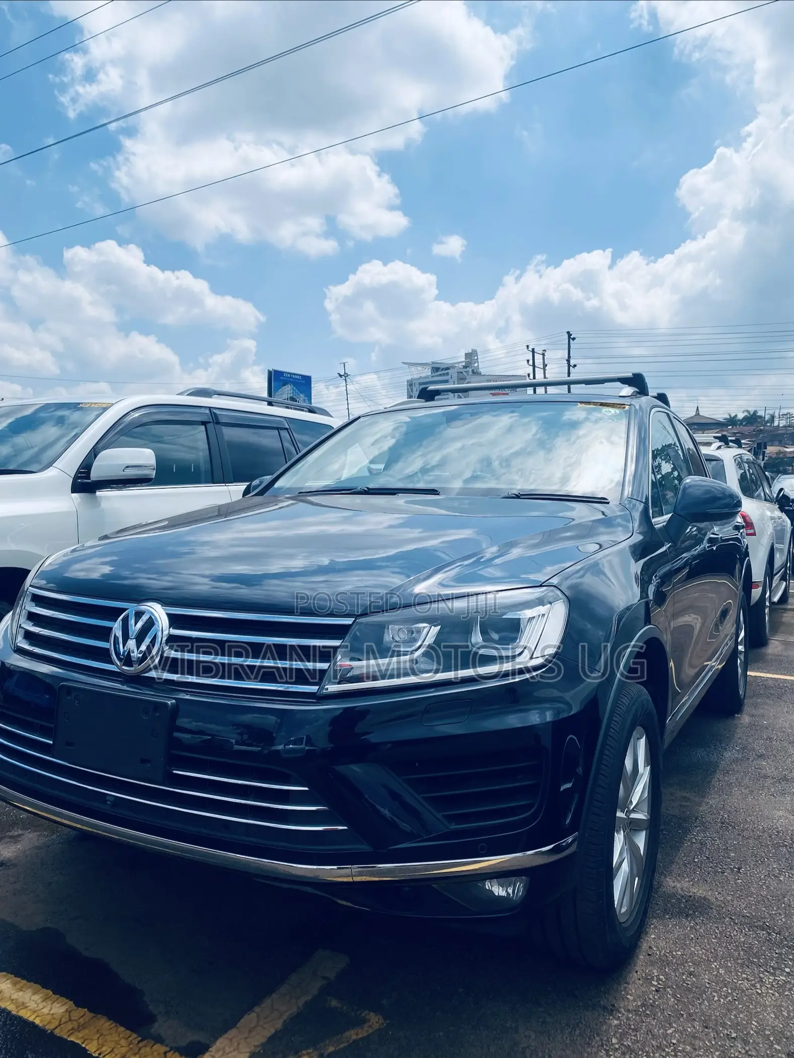 Volkswagen Touareg 2016 Blue