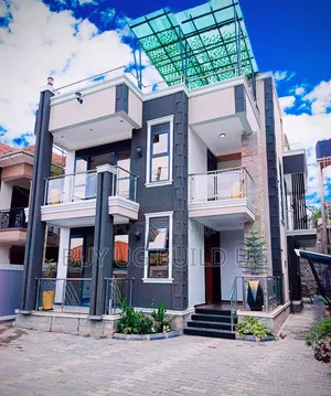 4bdrm Duplex in Kira Mamelto Road, Central Division for sale