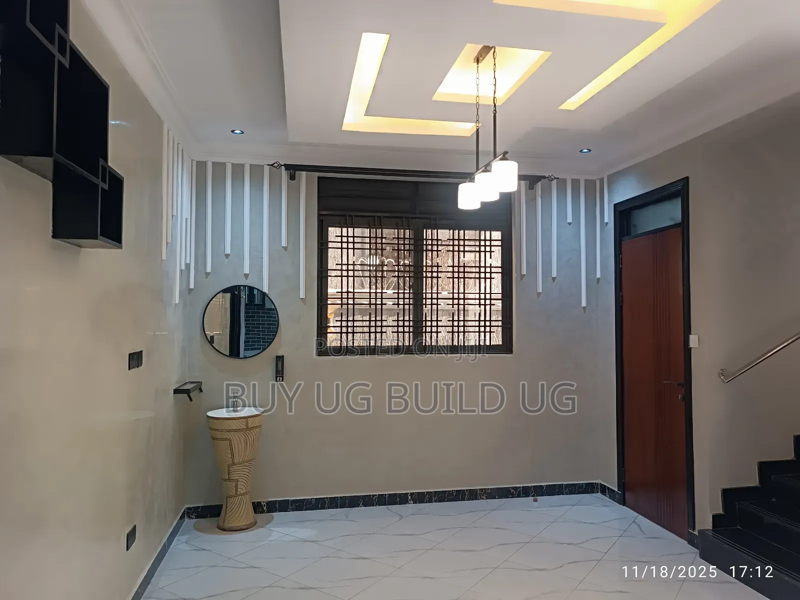 4bdrm Duplex in Kira Mamelto Road, Central Division for sale