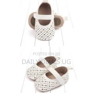 0-6 Months Pre-Walker Shoes Baby Shoes for Girls Flat Sole Children