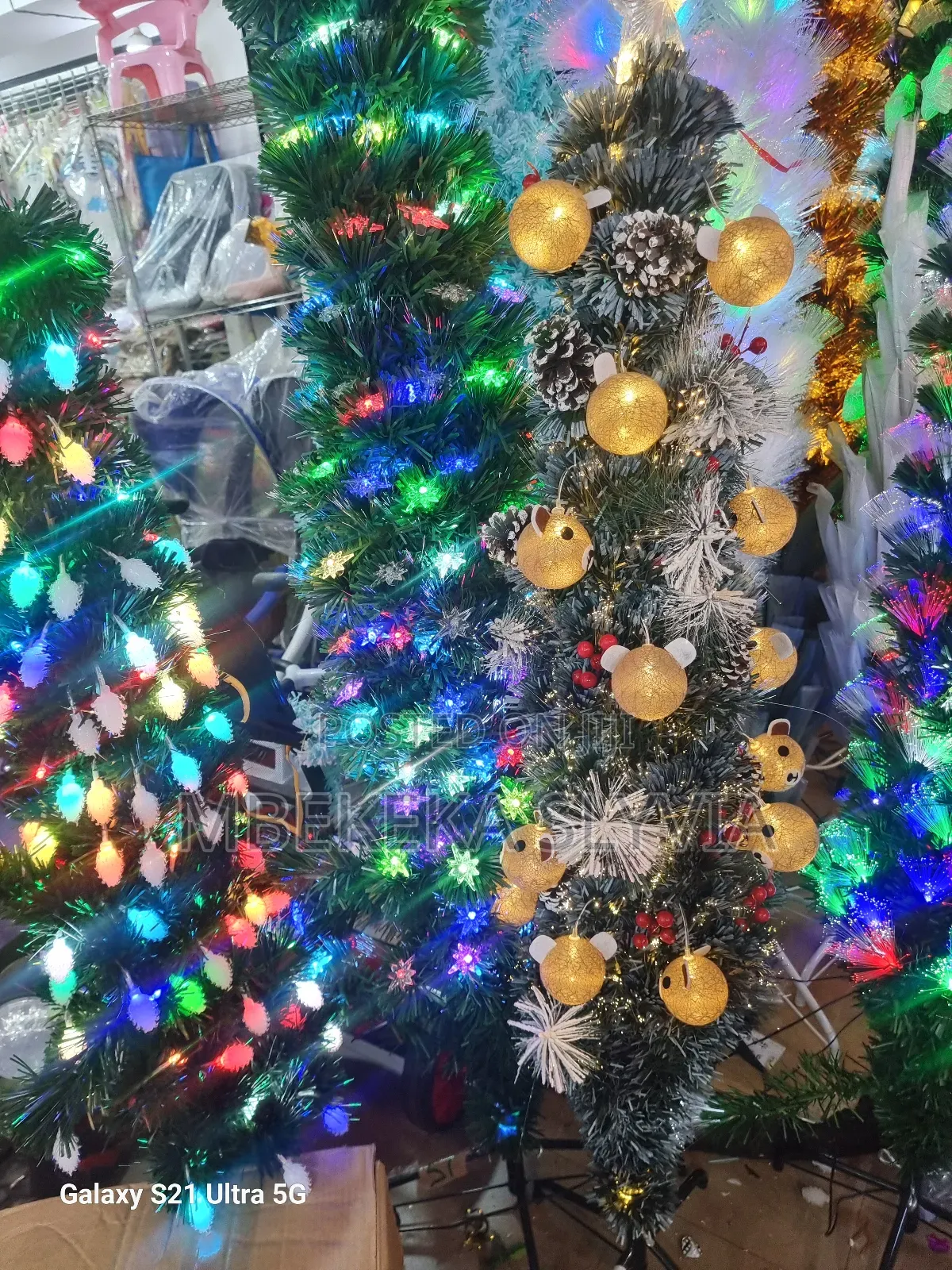 Christmas Tree 1.5ft Has Lights, Fruits and Balls/Xmas Tree Accessor