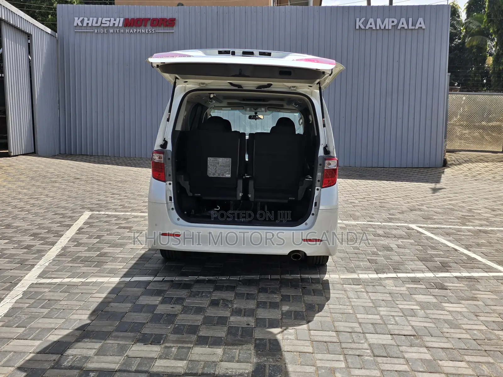 Toyota Alphard 2012 White