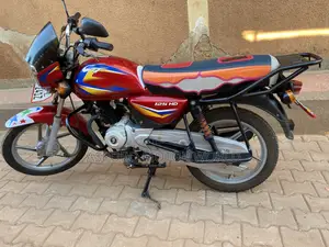 Bajaj Boxer 125 2023 Red