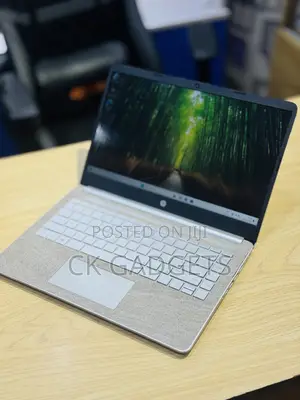 Laptop HP 14-Dq2031tg 8GB AMD Ryzen 3 SSD 256GB