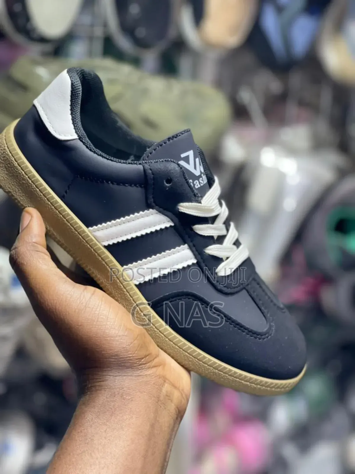 Samba Corolla Sneakers