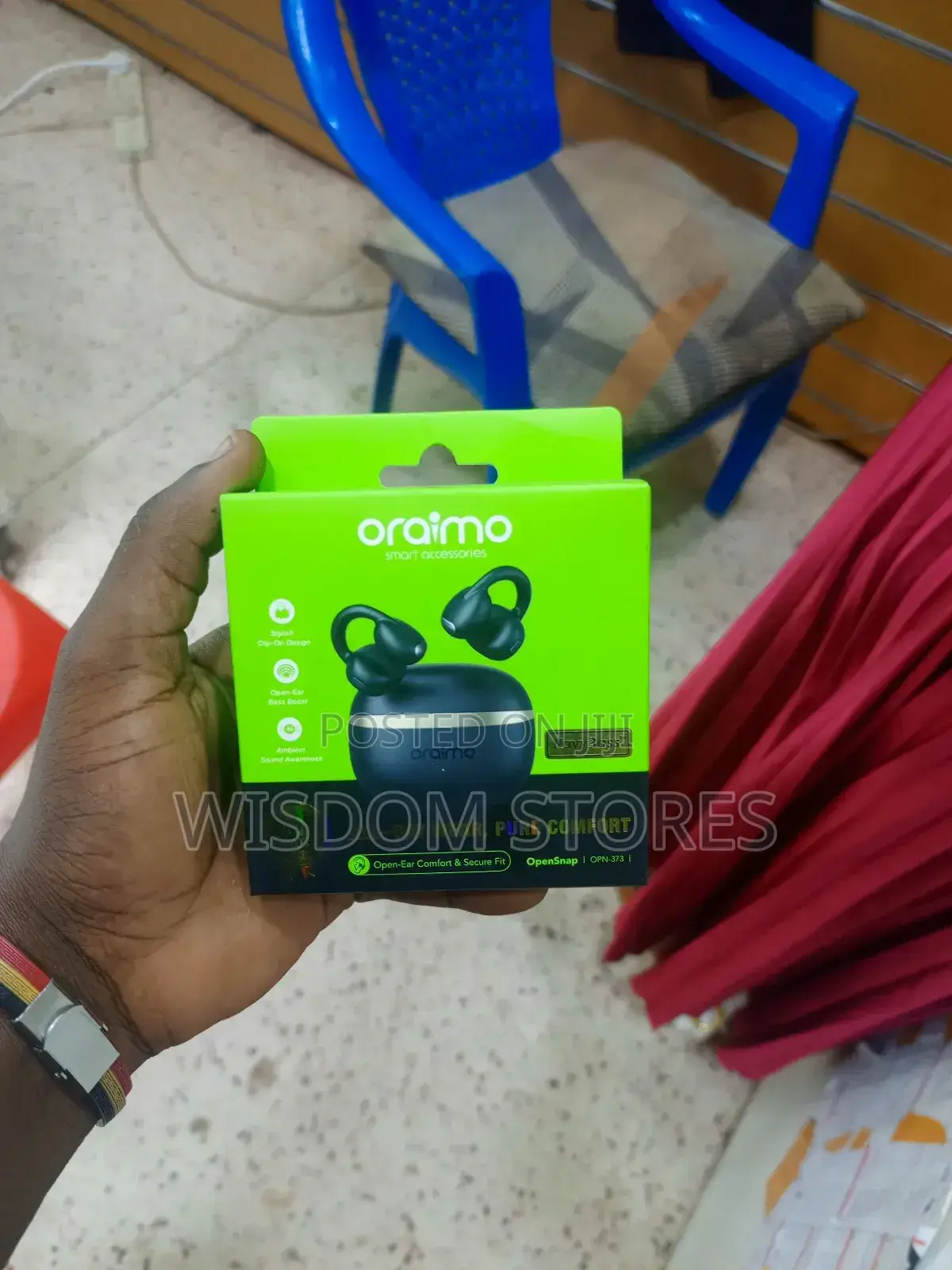 Oraimo Opensnap Clip-on True Wireless Headphones.