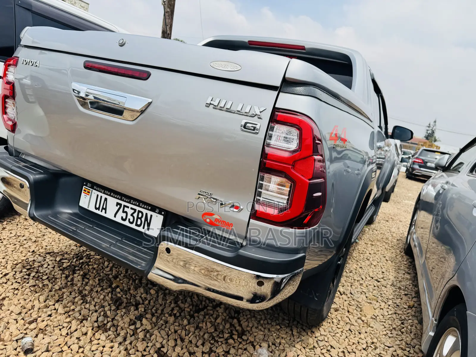 Toyota Hilux 2020 Silver
