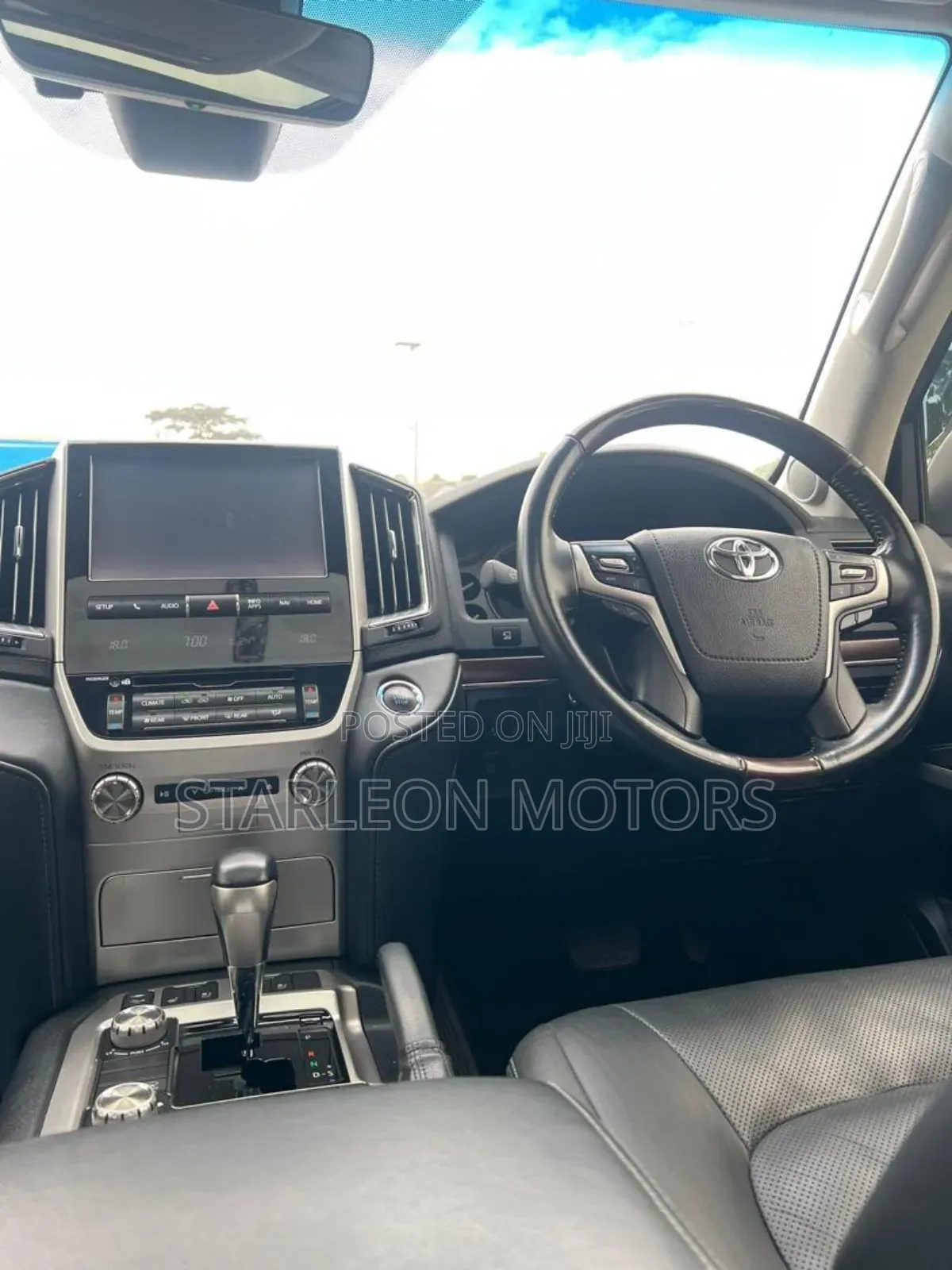 Toyota Land Cruiser 4.5 V8 TD 2019 Silver