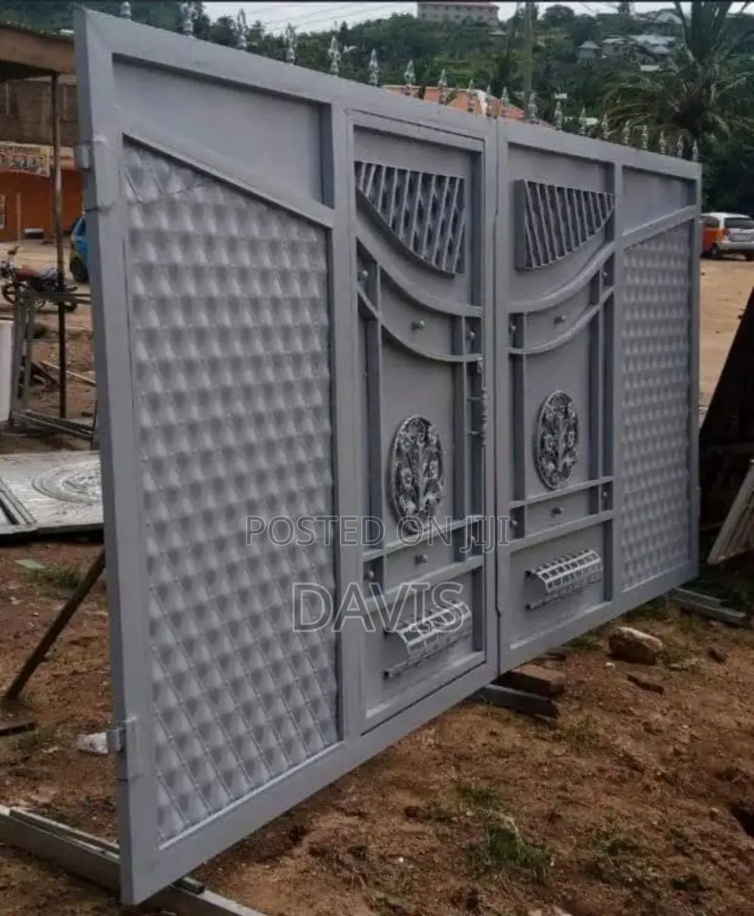 Decorated Gate