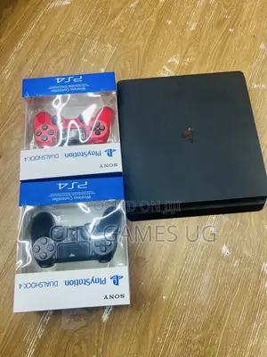 Chipped Ps4 Slim (Ps4 Slim) Uk Used 2pads