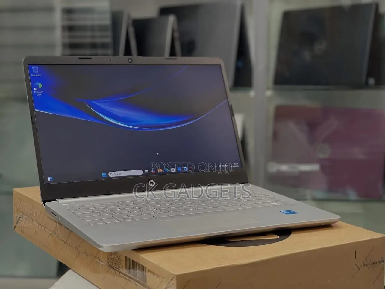 New Laptop HP 14-Dq2031tg 8GB Intel Core I5 SSD 256GB