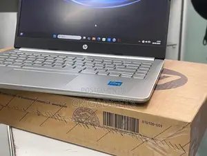 New Laptop HP 14-Dq2031tg 8GB Intel Core I5 SSD 256GB