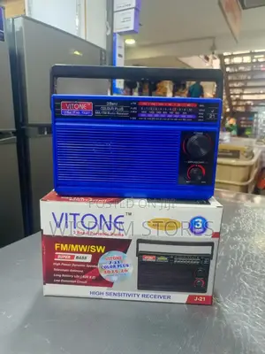 Vitone J-21 Color Plus 3 Band Portable Radio.