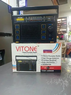 Vitone T-921 Junior 3 Band Portable Radio.