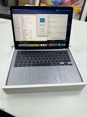 New Laptop Apple MacBook Pro 2022 M2 8GB Intel Core M2 SSD 256GB
