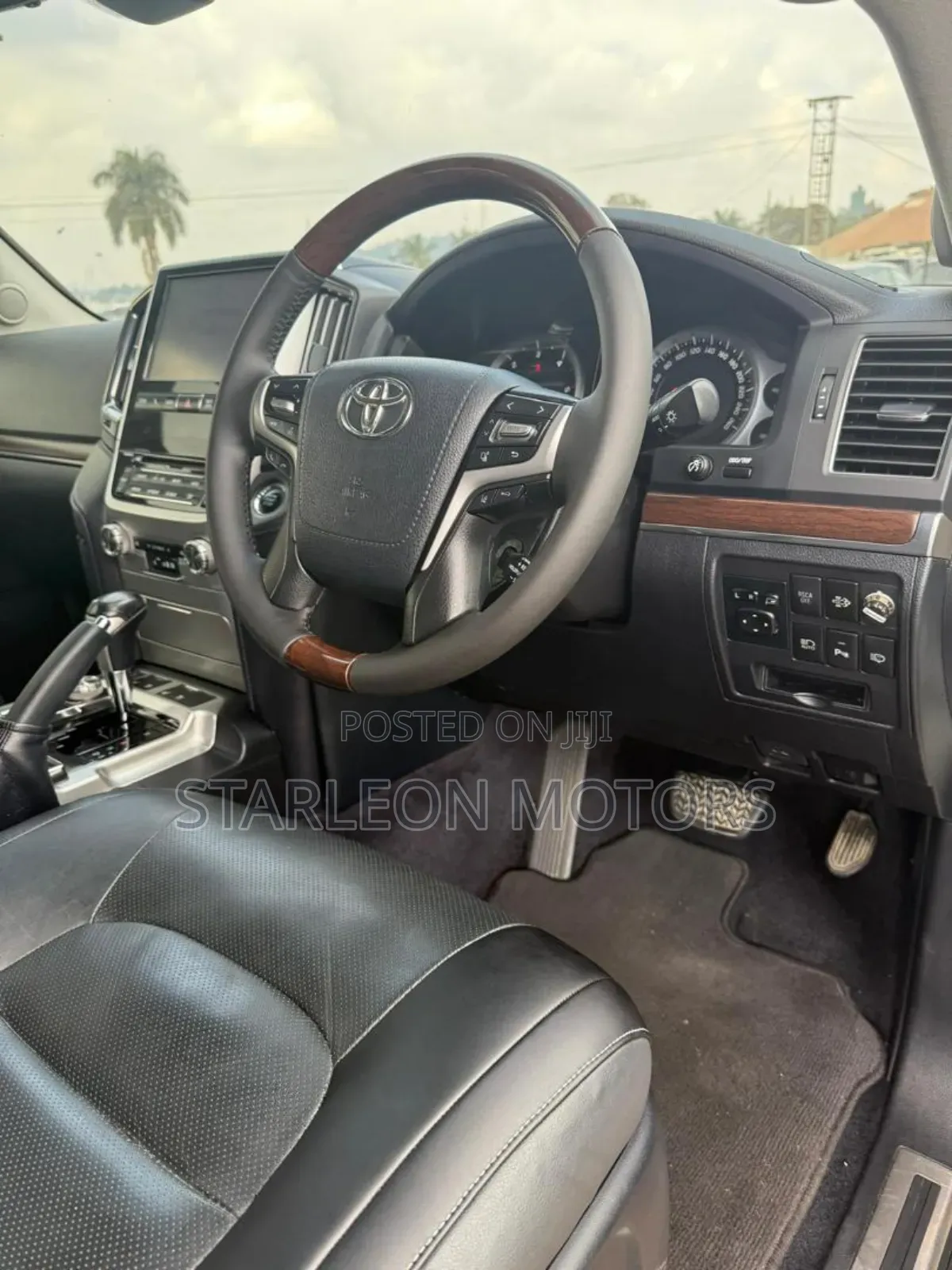 Toyota Land Cruiser 4.5 V8 TD 2020 White