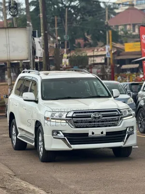 Toyota Land Cruiser 4.5 V8 TD 2020 White