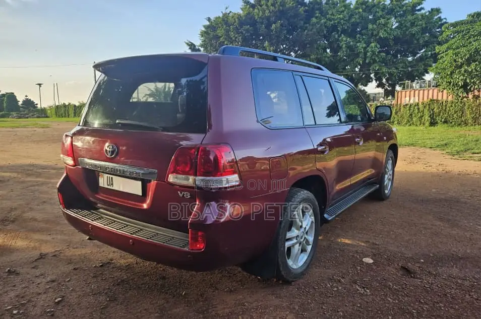 Toyota Land Cruiser 4.5 V8 TD STD 2009 Beige