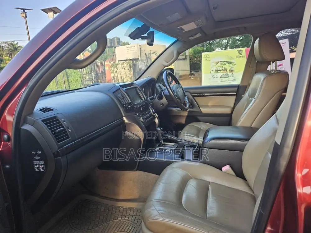 Toyota Land Cruiser 4.5 V8 TD STD 2009 Beige