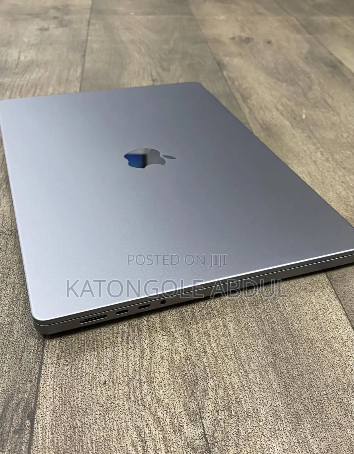 New Laptop Apple MacBook Pro 32GB Apple M1 Max SSD 1T