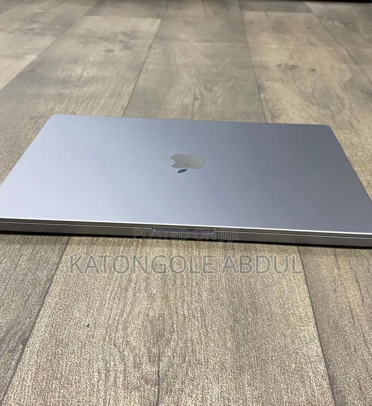 New Laptop Apple MacBook Pro 32GB Apple M1 Max SSD 1T