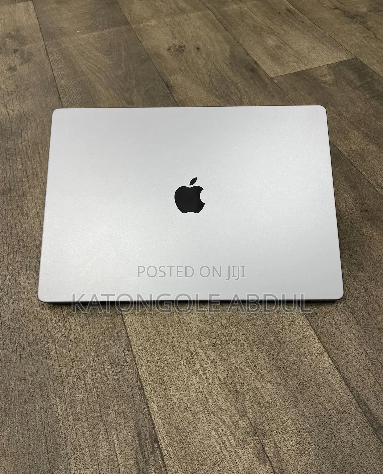 New Laptop Apple MacBook Pro 32GB Apple M1 Max SSD 1T