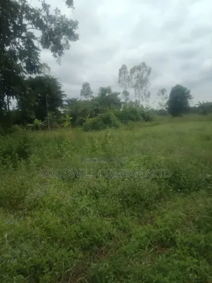 120 Acres of Land in Nakaseke Ngoma.