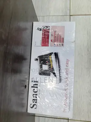 Saachi Dry Flat Iron