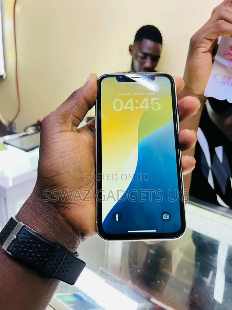 Apple iPhone 11 64 GB Purple