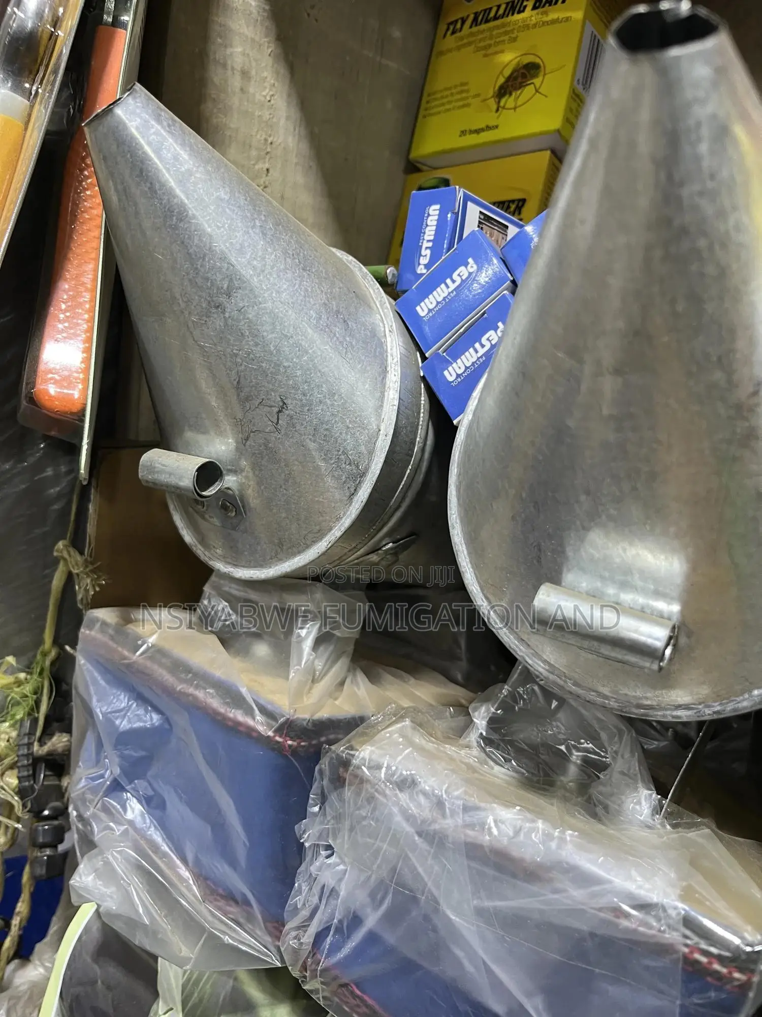 Steel Bee Smoker – Calms Bees During Hive Inspections
