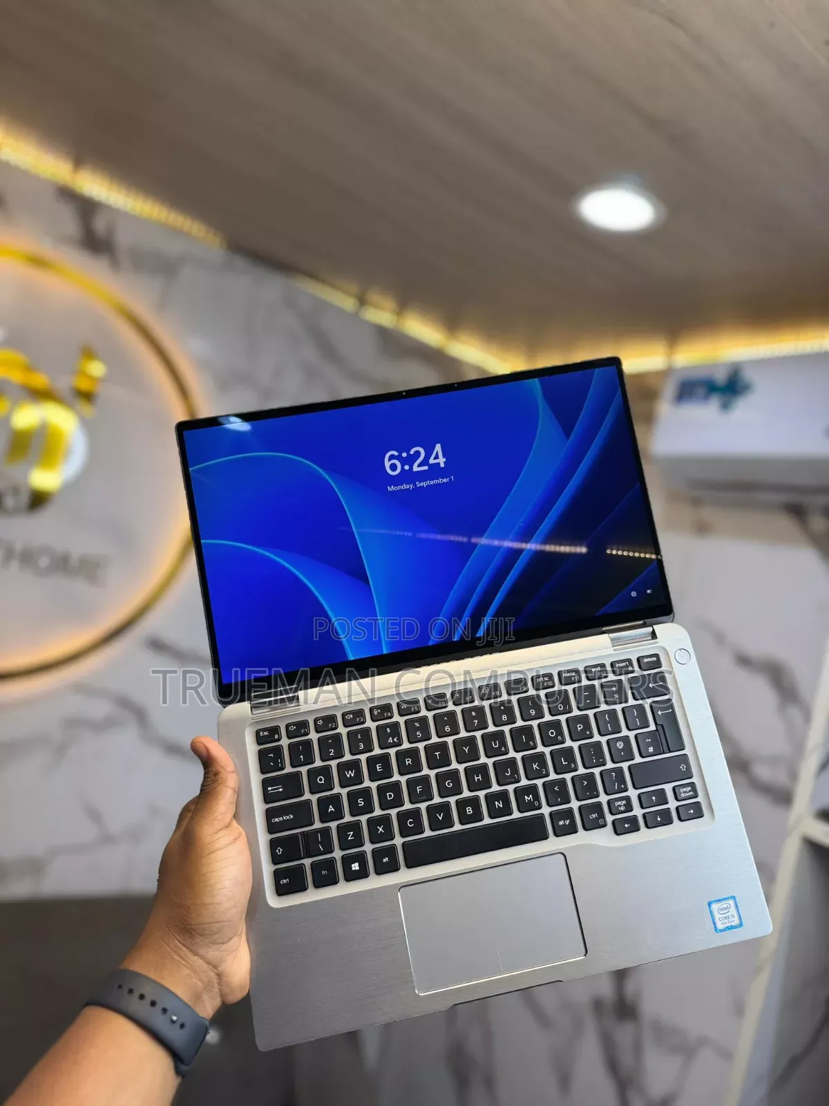 New Laptop Dell Latitude 7400 8GB Intel Core i5 SSD 256GB