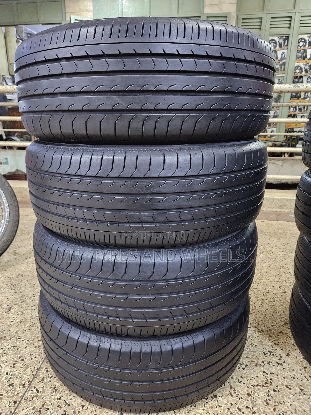 225 60 R17 Imported Yokohama Kindly Give Us Ur Order We Shall Deliver