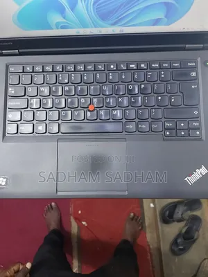 Laptop Lenovo ThinkPad A20p 8GB Intel Core I5 SSD 128GB