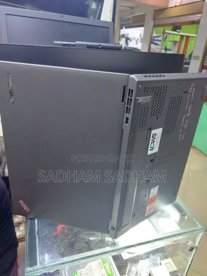 Laptop Lenovo ThinkPad A20p 8GB Intel Core I5 SSD 128GB