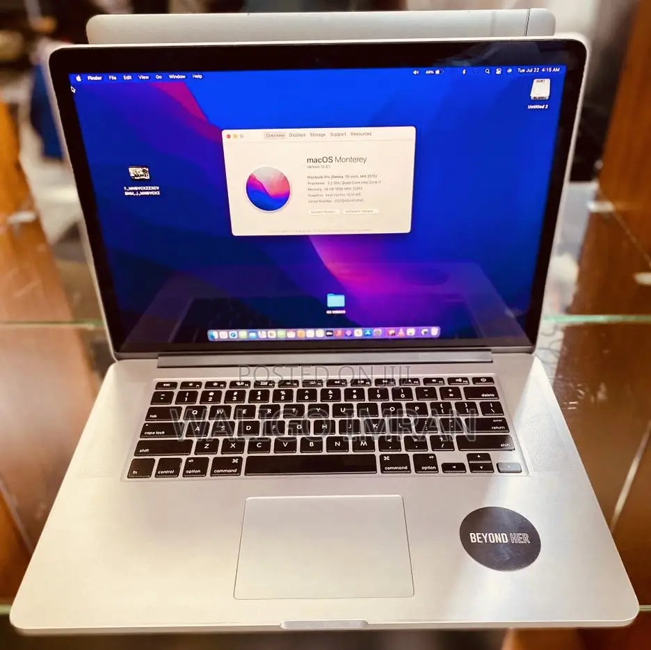 Laptop Apple MacBook Pro 2015 8GB Intel Core I5 SSD 256GB