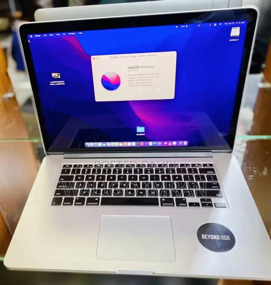 Laptop Apple MacBook Pro 2015 8GB Intel Core I5 SSD 256GB