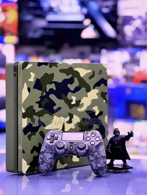 Playstation 4, 2 Pads, 10 Games Installed, Fast and Reliable Unit.