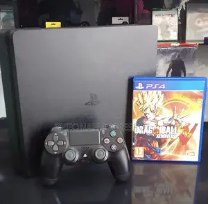 Playstation 4, 2 Pads and 11 Games Ready, Ideal for Daily Gaming.