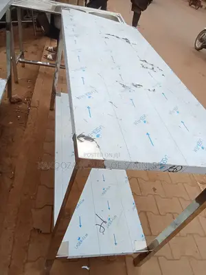 Top Table 4ft