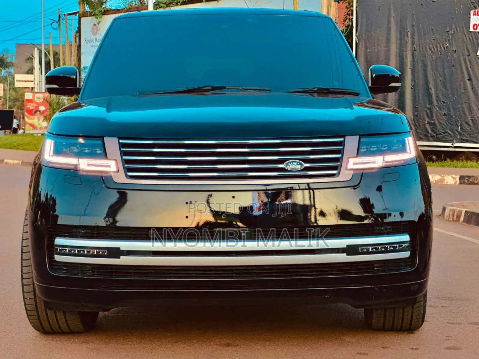 Land Rover Range Rover Vogue 2023 Black