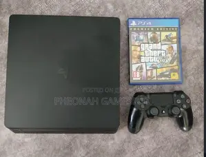 Ps4 With 2 Controllers and 17 Games, Clean System Ready to Enjoy.