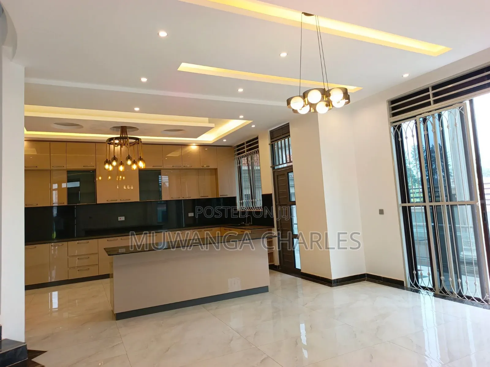 6bdrm Duplex in Fs Properties Ltd, Kira for sale