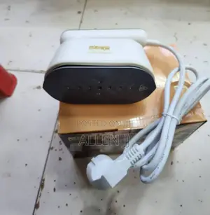 Portable Handheld Garment Steamer.