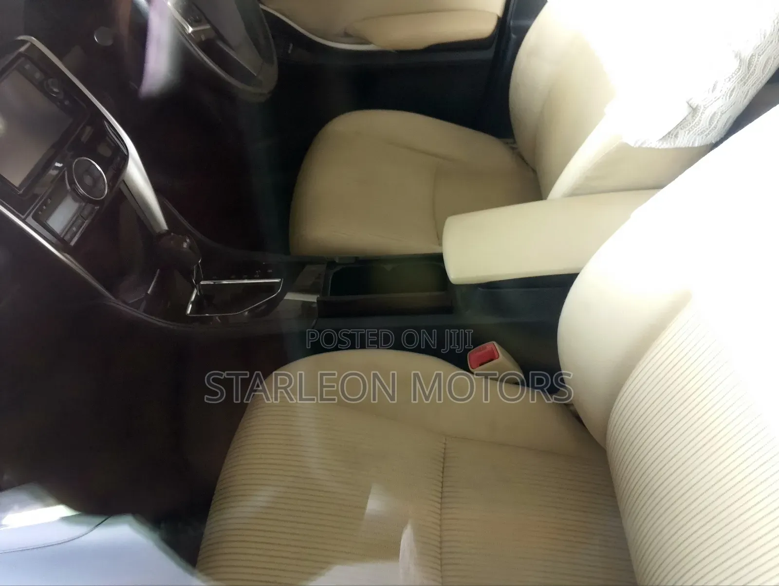 Toyota Premio 1.8 AWD 2018 Silver