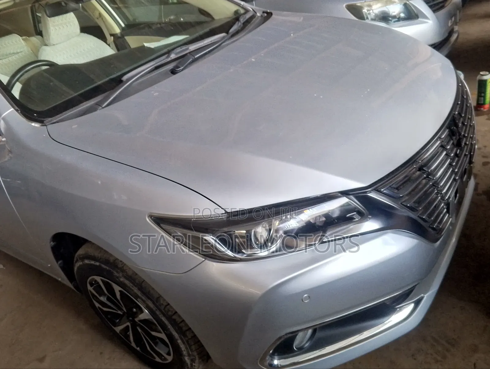 Toyota Premio 1.8 AWD 2018 Silver