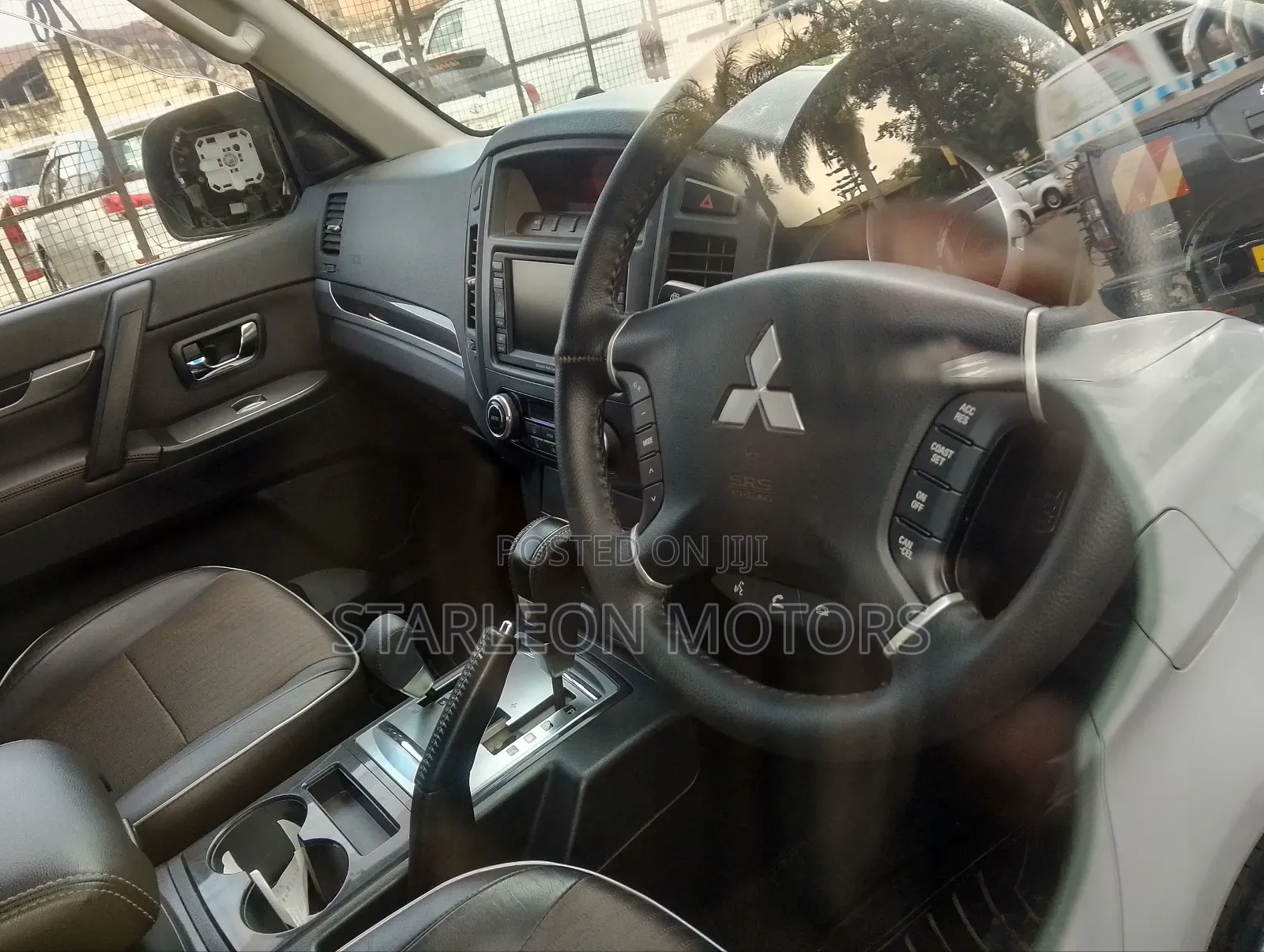 Mitsubishi Pajero 3.0 2010 White