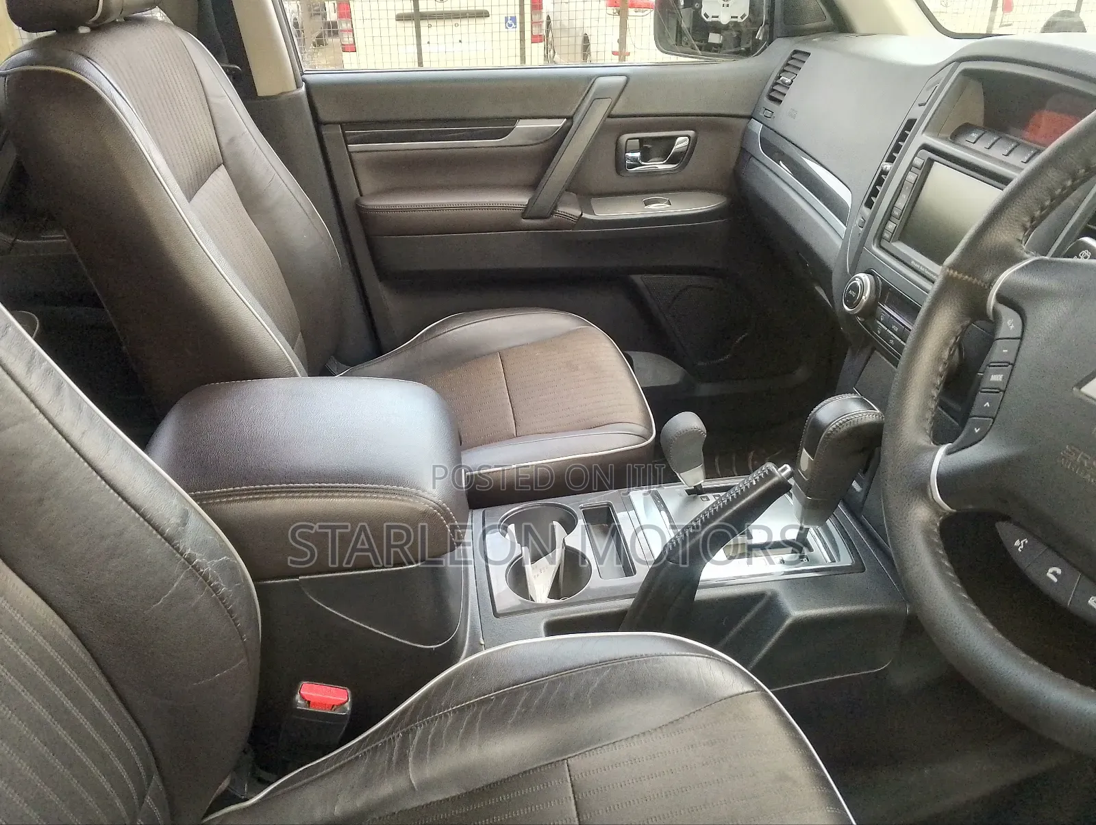 Mitsubishi Pajero 3.0 2010 White